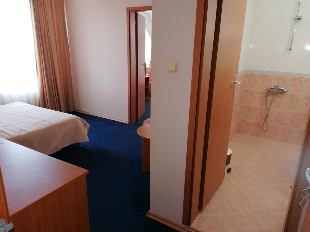 Hotel Хотел Андре à TTchernomorets Extérieur photo